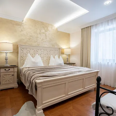 Zamocek Mraznica Hotel