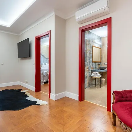 Zamocek Mraznica 酒店 *