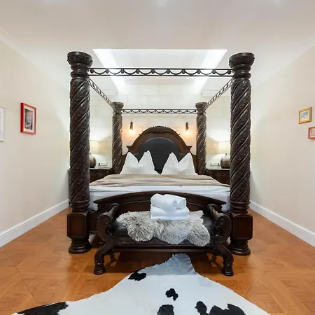 Zamocek Mraznica מלון *