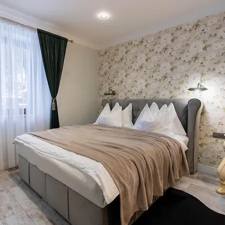 Zamocek Mraznica Hotel