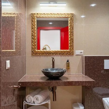 酒店 Zamocek Mraznica *