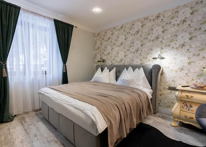 Zamocek Mraznica Hotel